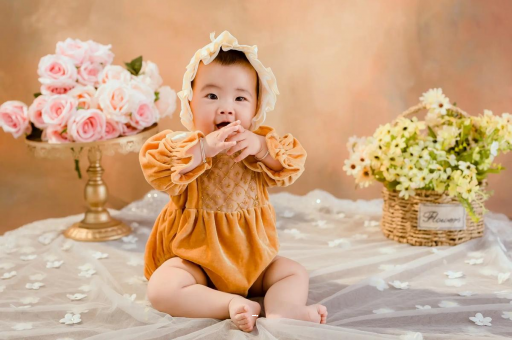 桂阳宝宝睡觉爱笑 桂阳宝宝睡觉爱笑