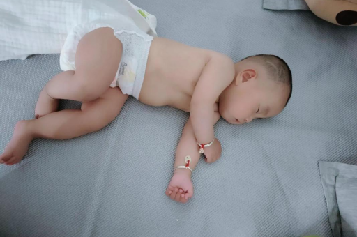 桂阳宝宝积食发烧怎么处理